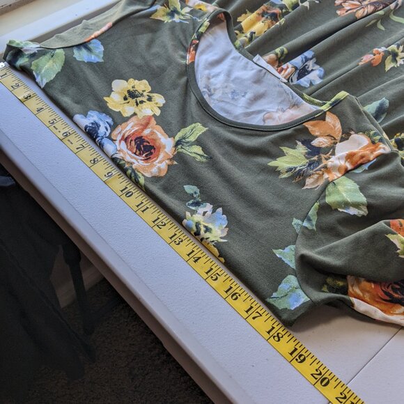 Reborn J floral print dress with pockets! midi length - Picture 7 of 12